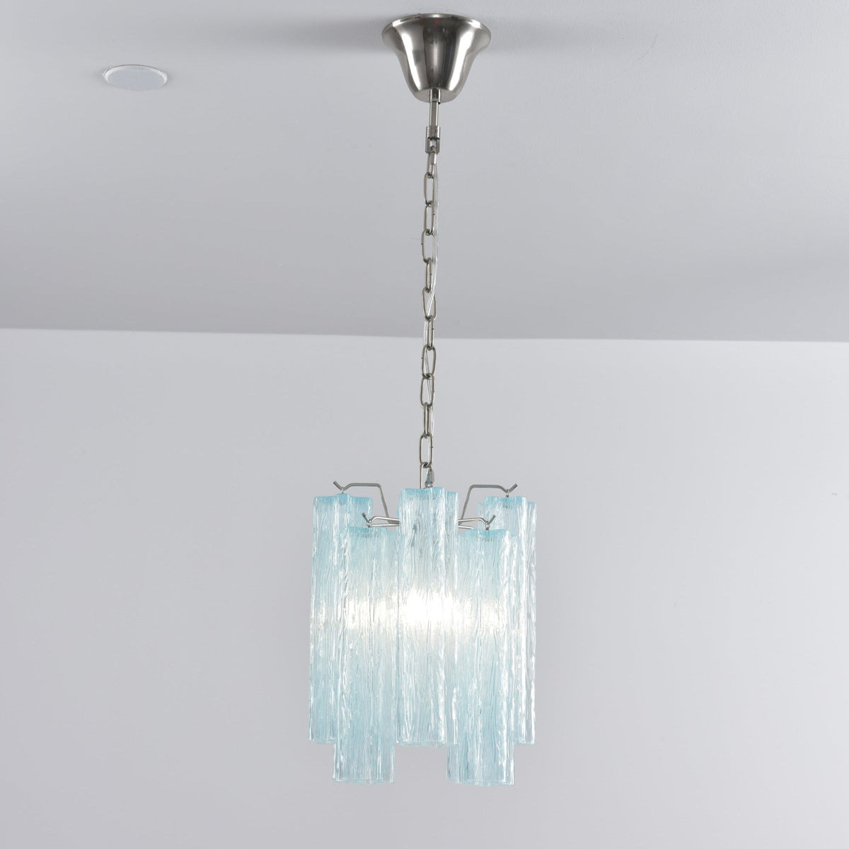 Lioroella lysekrone i Murano-glas med lyserød gradient