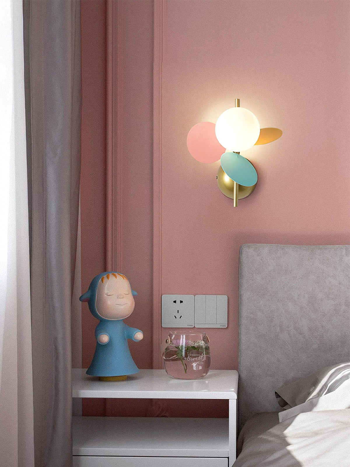 Culoren rund nordisk konstvägglampa i glas