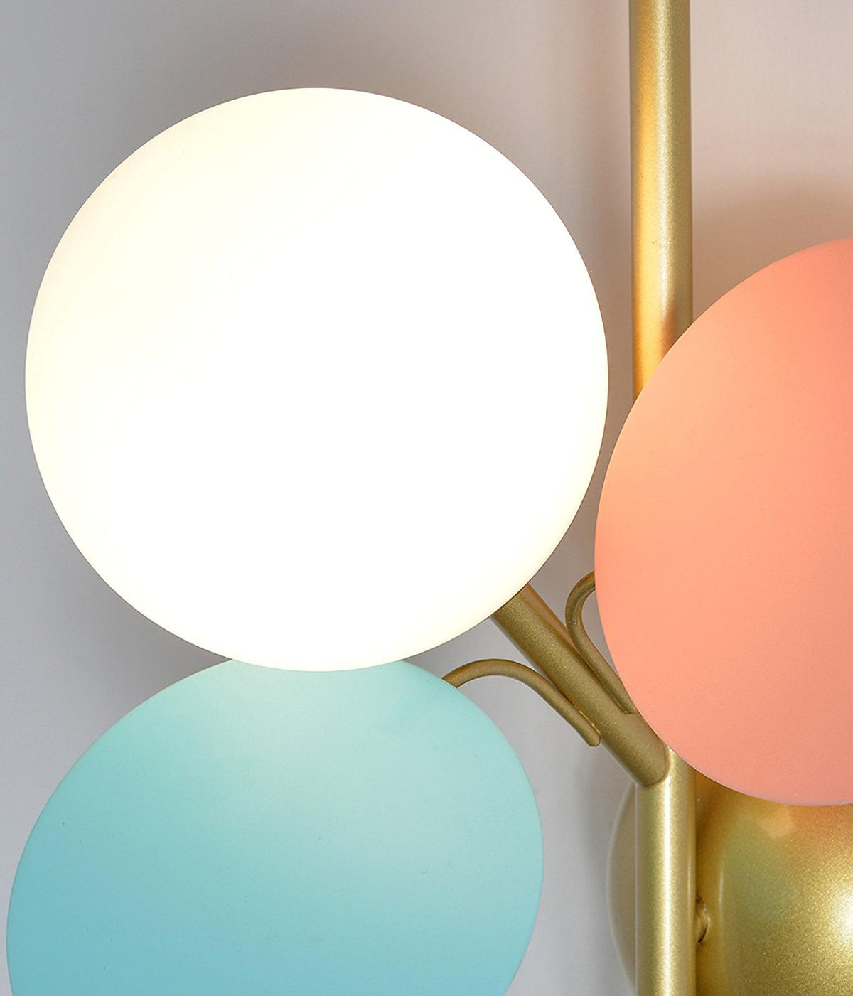 Culoren rund nordisk konstvägglampa i glas