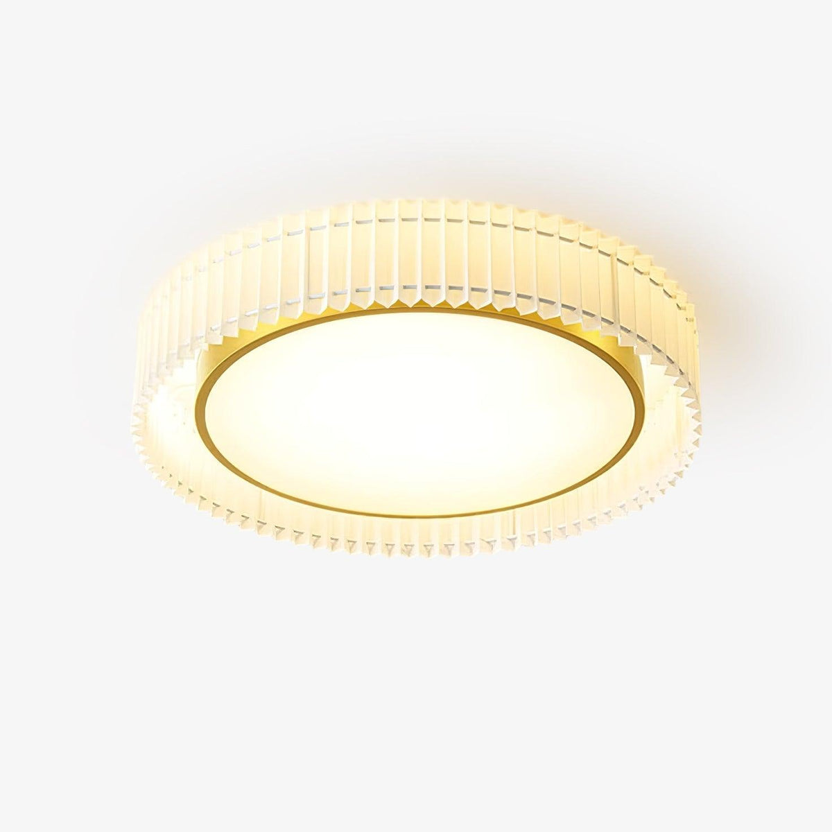 Rund loftslampe med plisseret stof fra Corinila