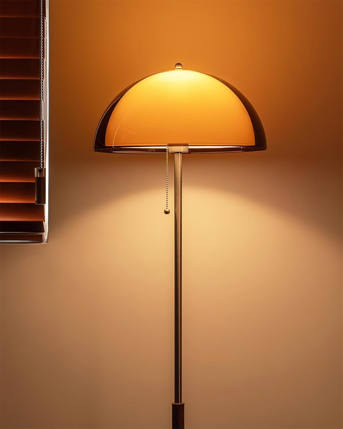 Selenielle golvlampa
