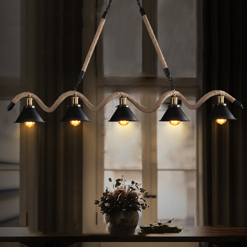 Epoch vintage LED-hengilampi, svartur, úr málmi, fyrir borðstofu/kaffihús
