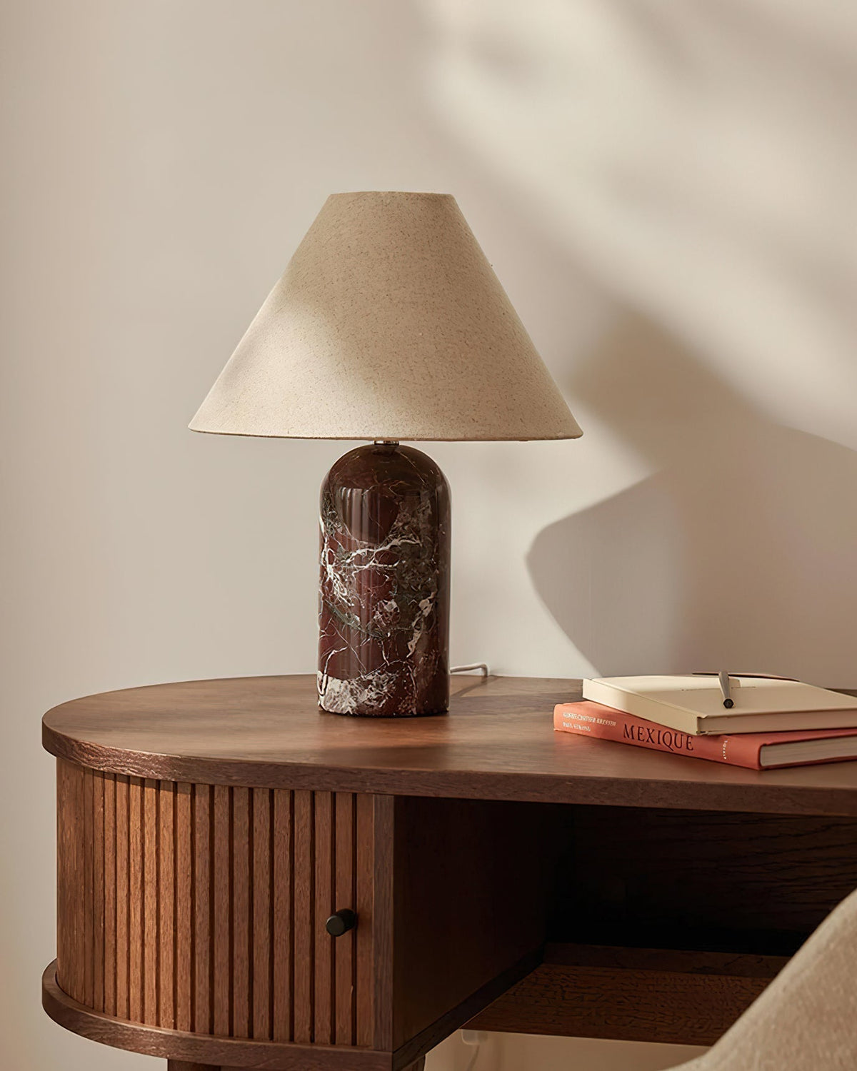 Veralyn-marmorbordlampe