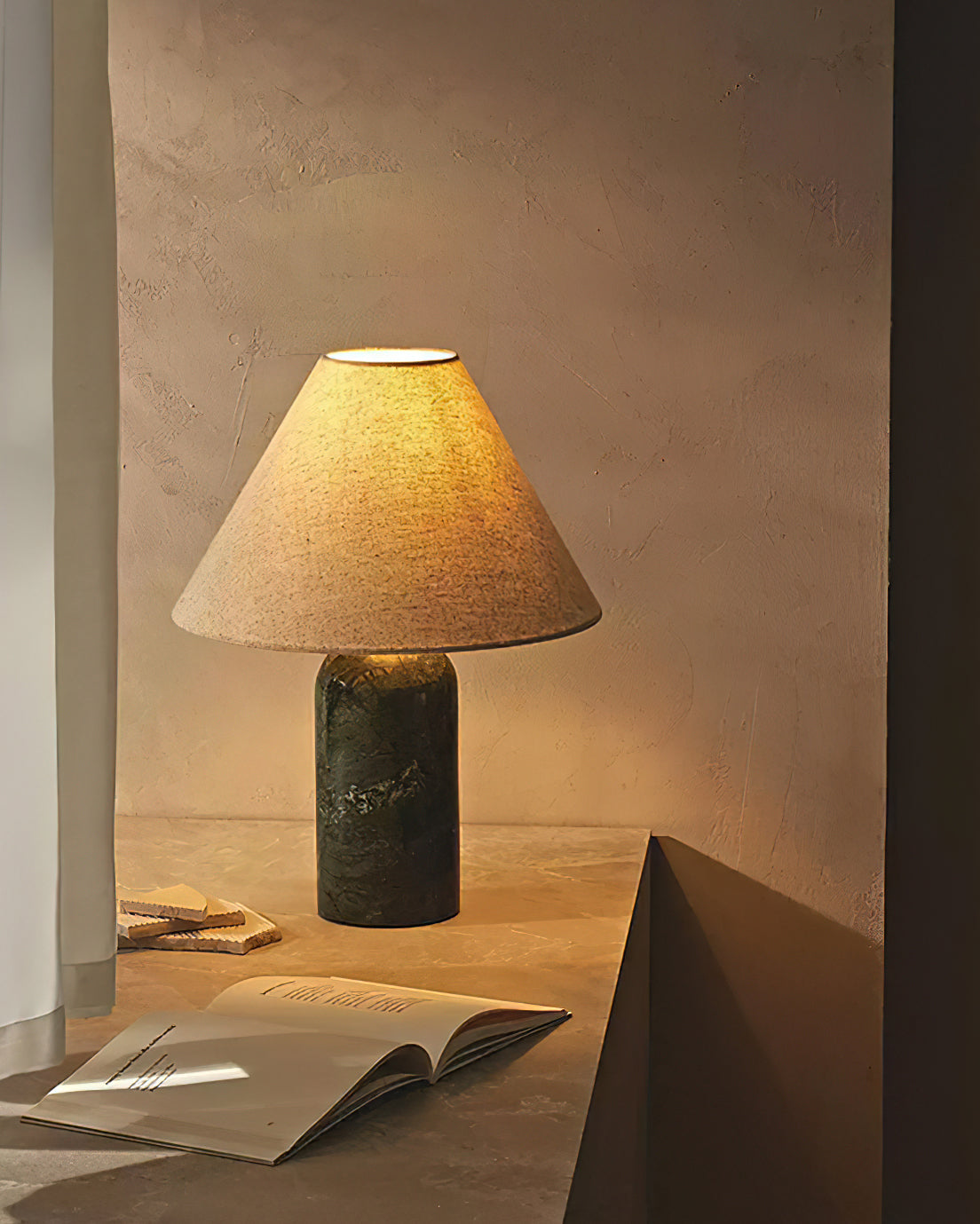 Veralyn-marmorbordlampe