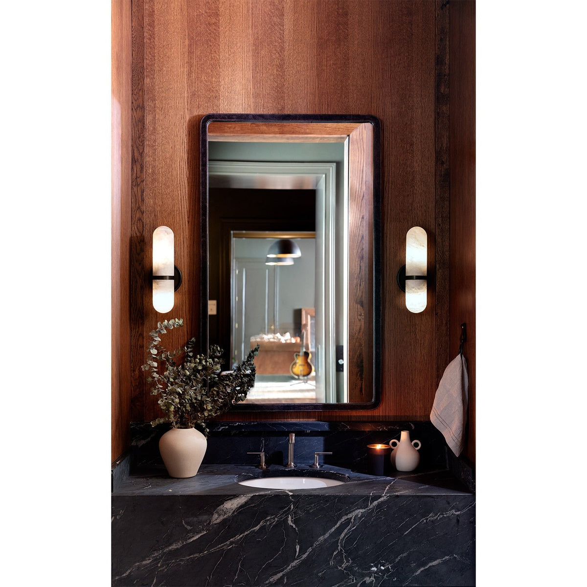 Salon-alabaster-vegglampi