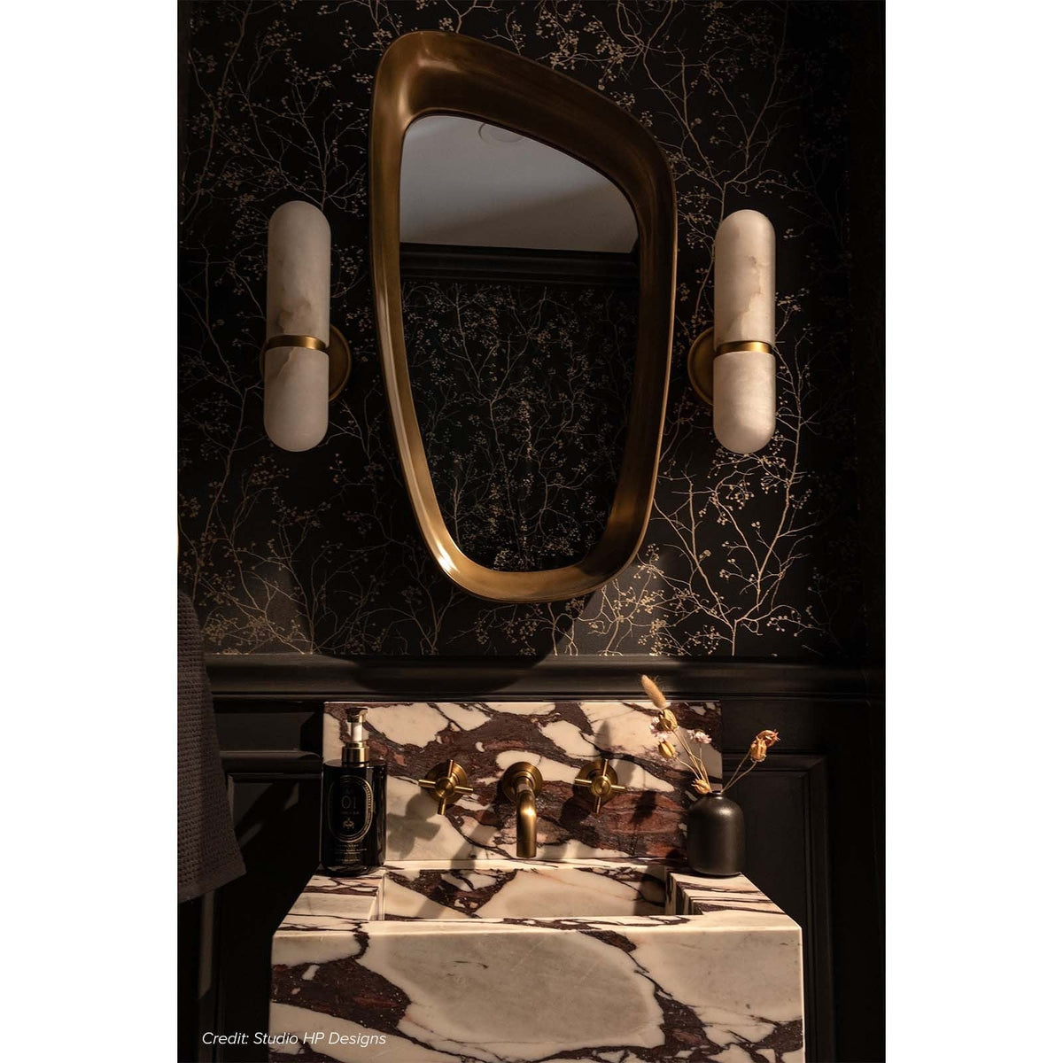 Salon-alabaster-vegglampi