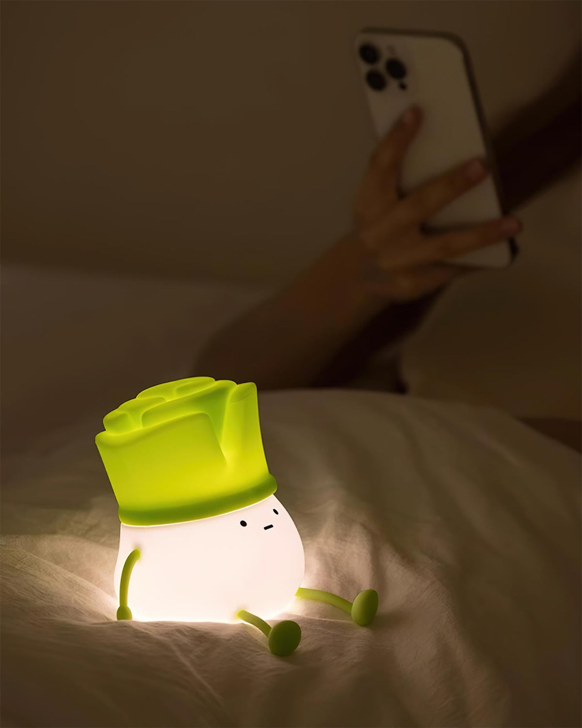Avenuine Table Lamp