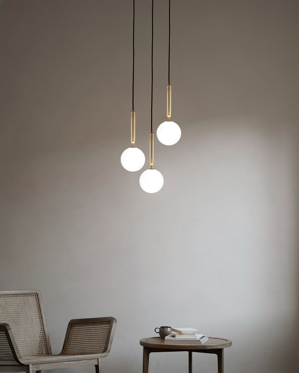 Azorila moderne minimalistisk hængelampe i messing og glas