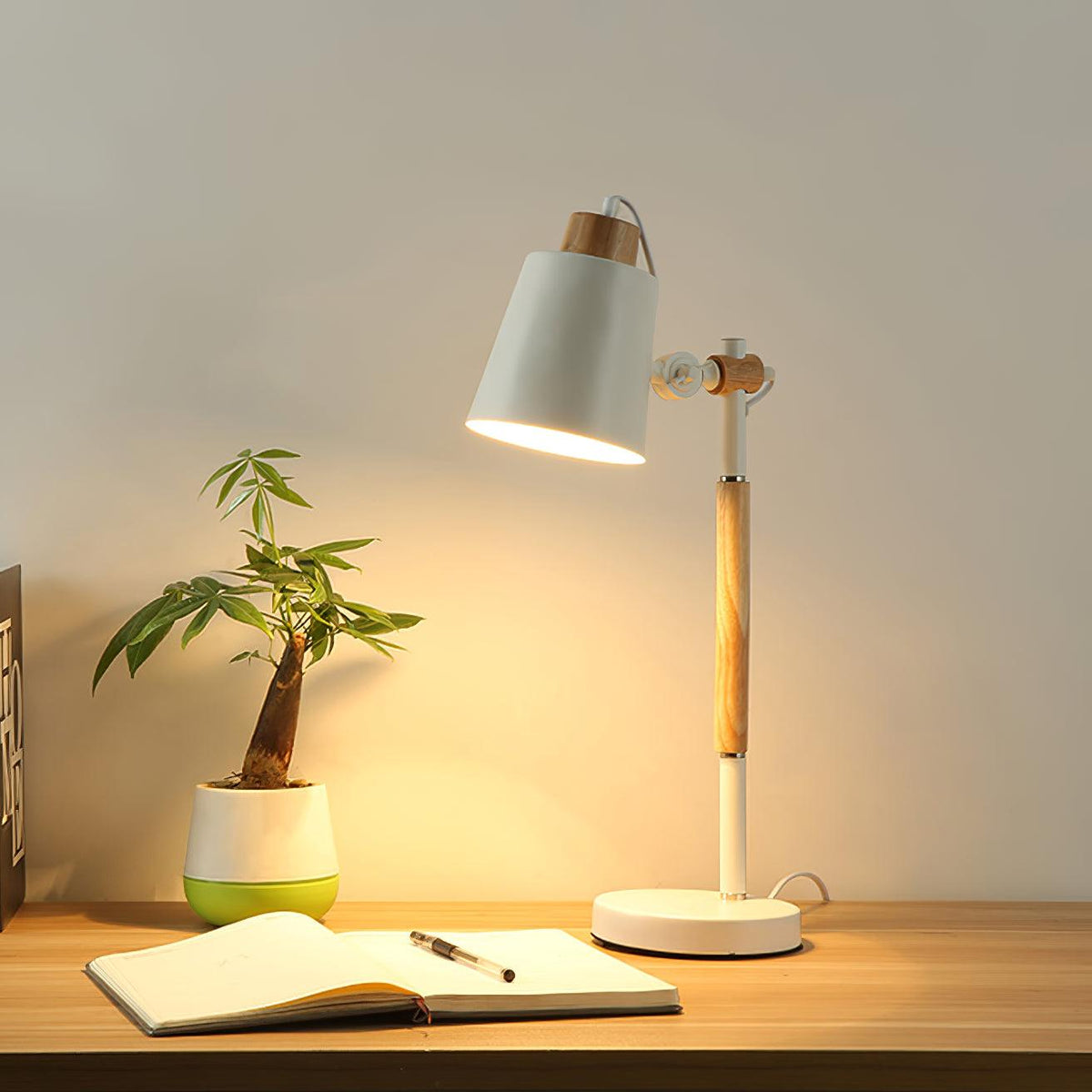 Candeeiro de mesa minimalista Addyson
