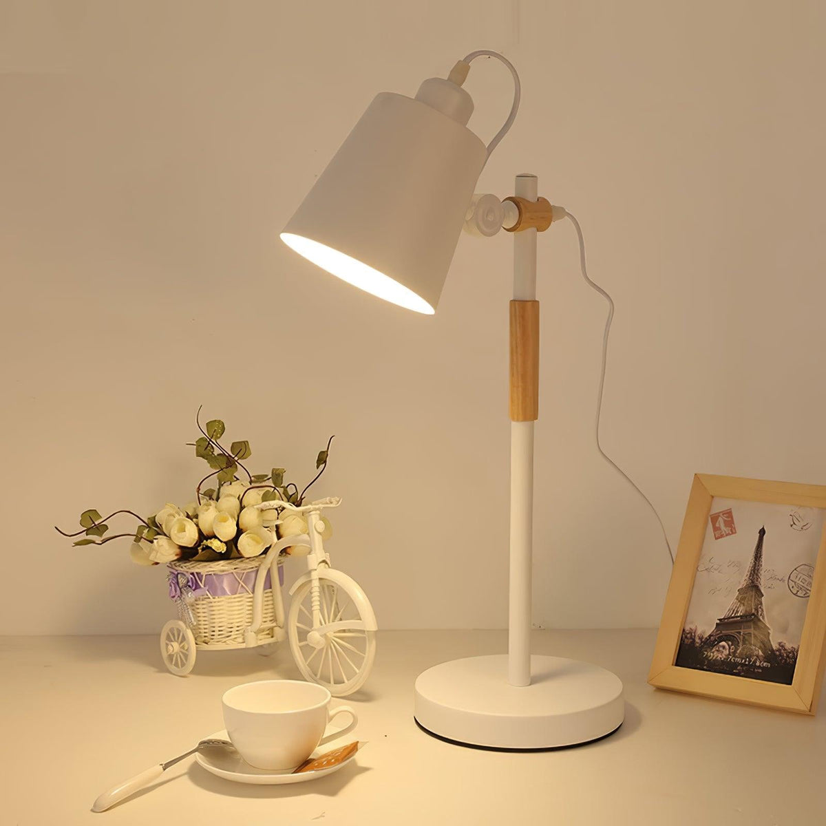 Candeeiro de mesa minimalista Addyson