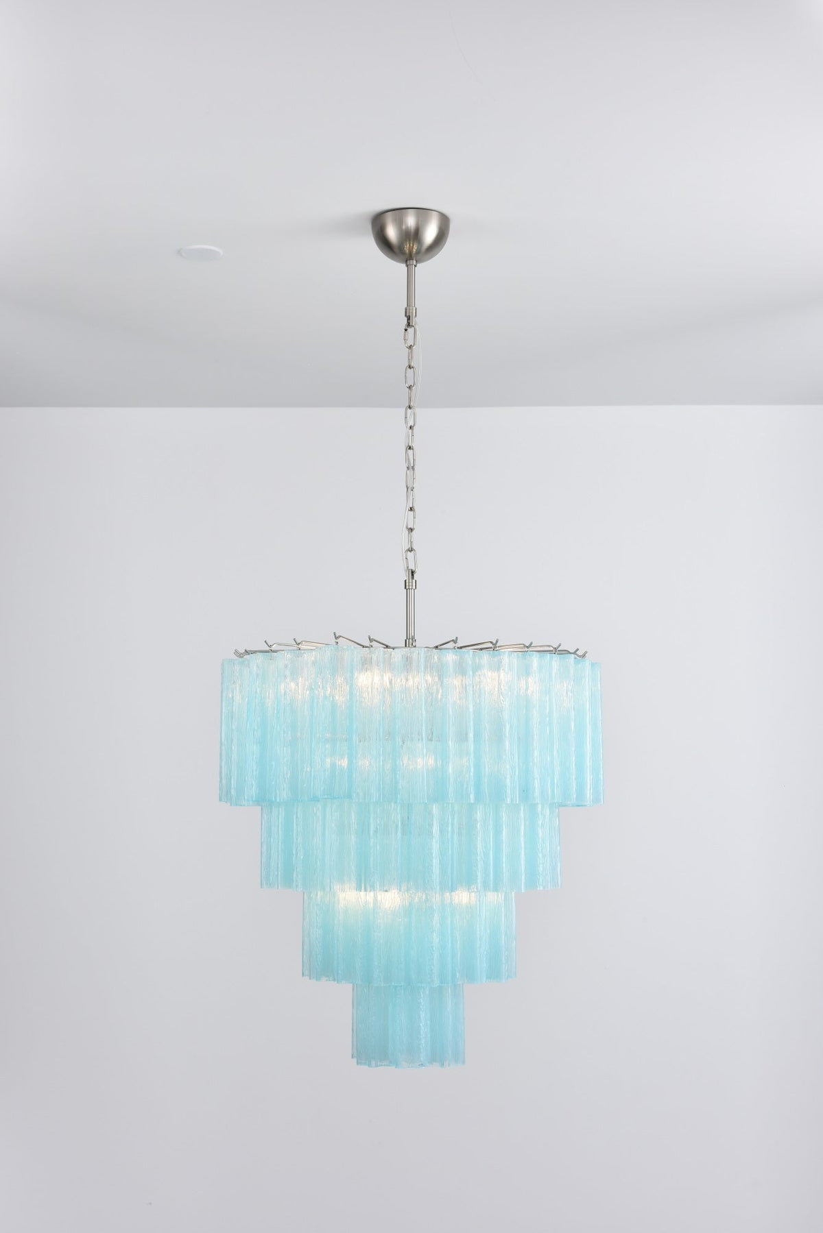 Candelabro Velanora elegante, vintage, em vidro em cascata e camadas