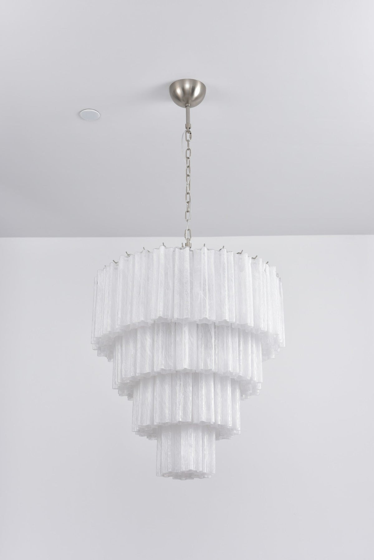Candelabro Velanora elegante, vintage, em vidro em cascata e camadas