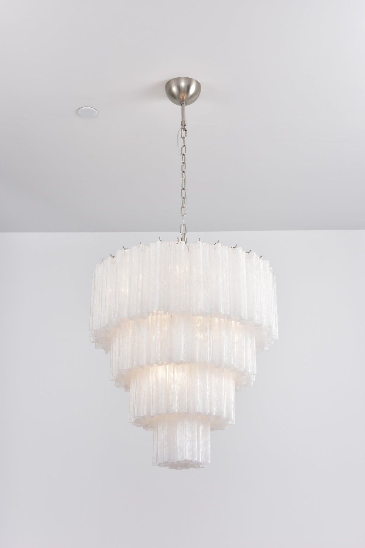 Candelabro Velanora elegante, vintage, em vidro em cascata e camadas