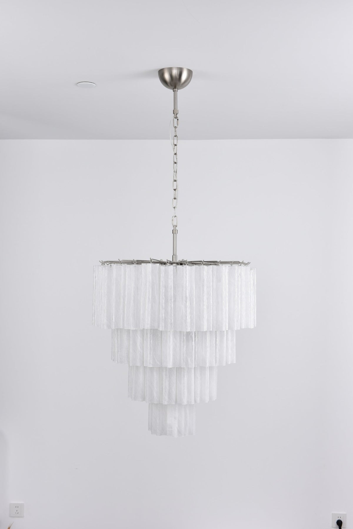 Candelabro Velanora elegante, vintage, em vidro em cascata e camadas