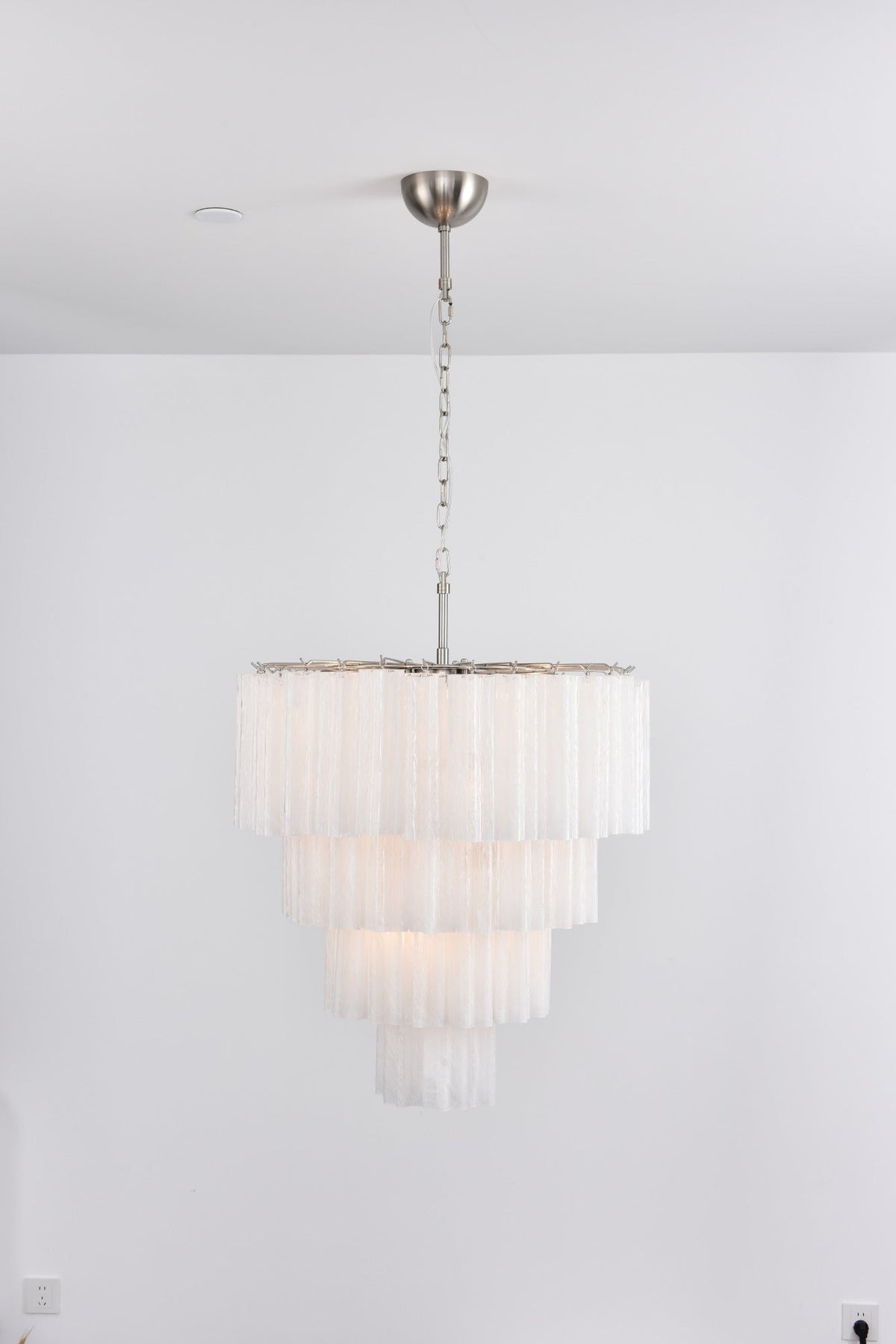 Candelabro Velanora elegante, vintage, em vidro em cascata e camadas