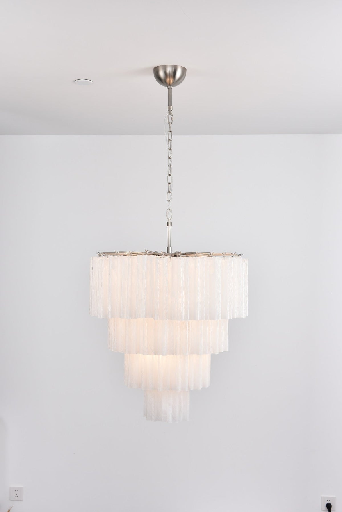 Candelabro Velanora elegante, vintage, em vidro em cascata e camadas