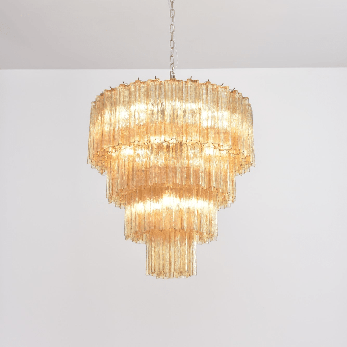 Candelabro Velanora elegante, vintage, em vidro em cascata e camadas