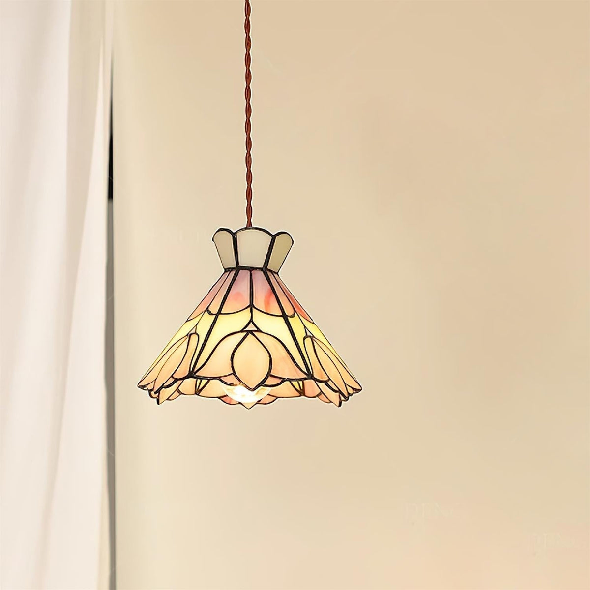 Rosependellamper i glas