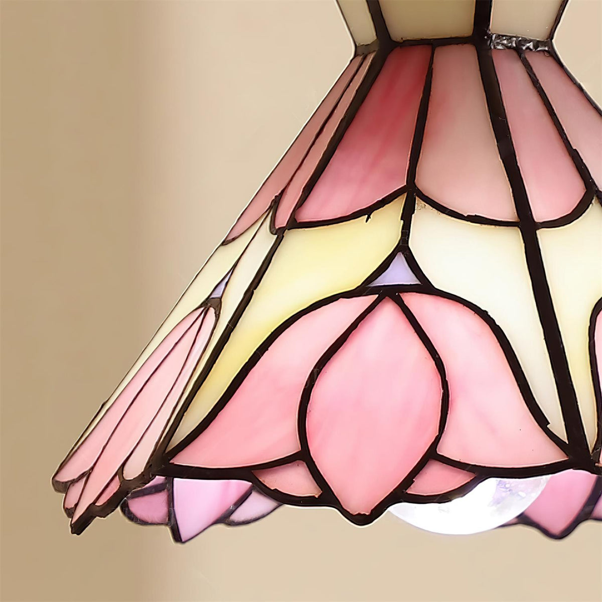 Rosependellamper i glas