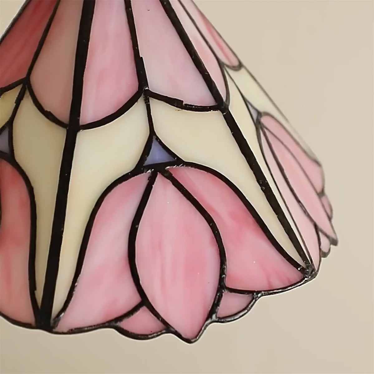 Rosependellamper i glas