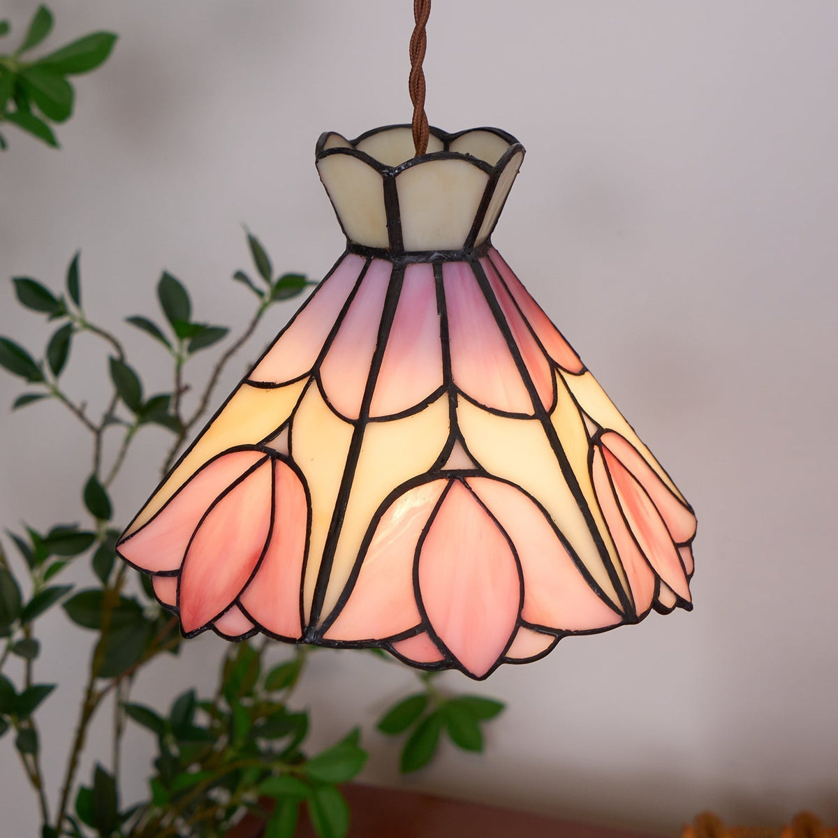 Rosependellamper i glas