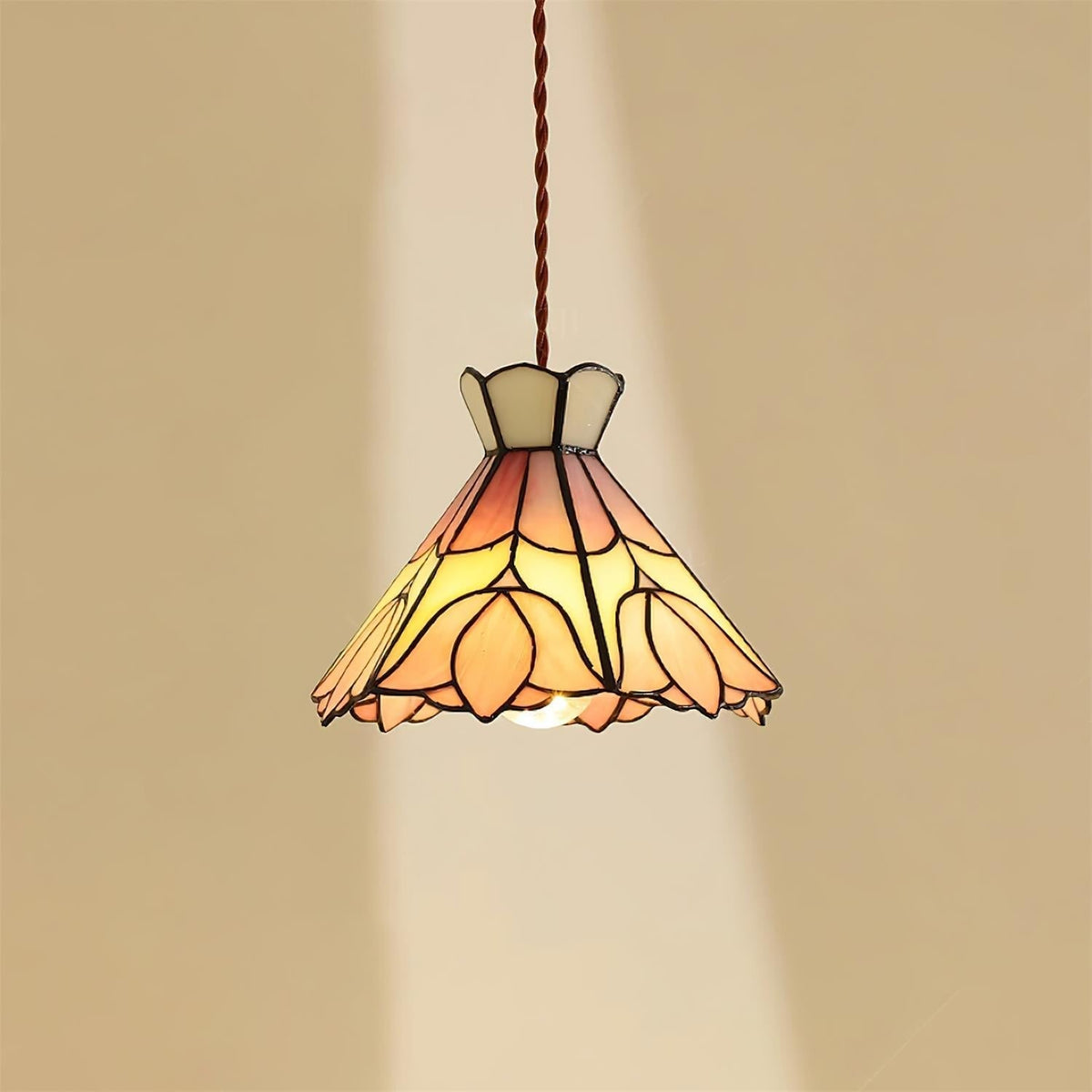 Rosependellamper i glas
