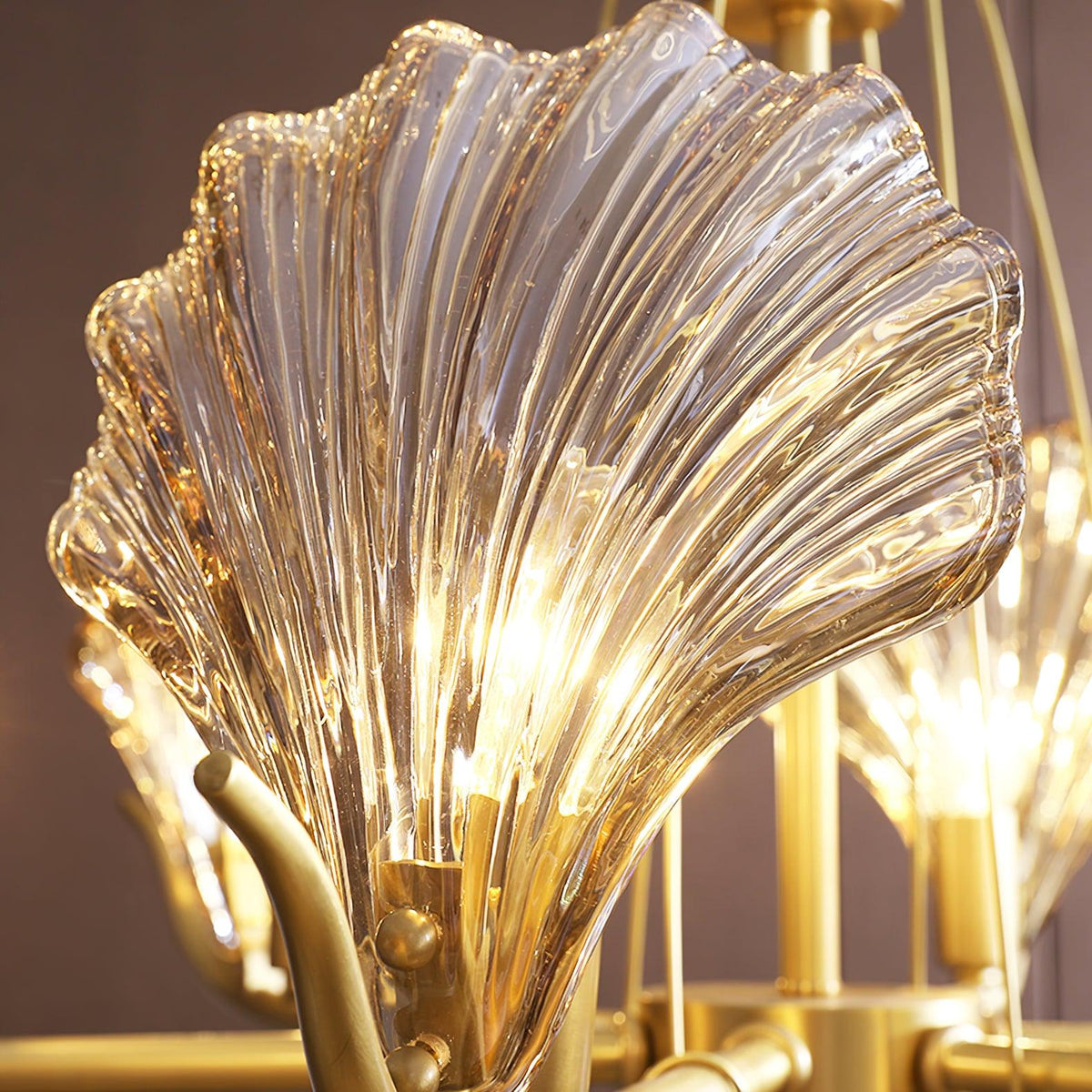 Candeeiro de teto Luxereon em cobre, com folhas de cristal