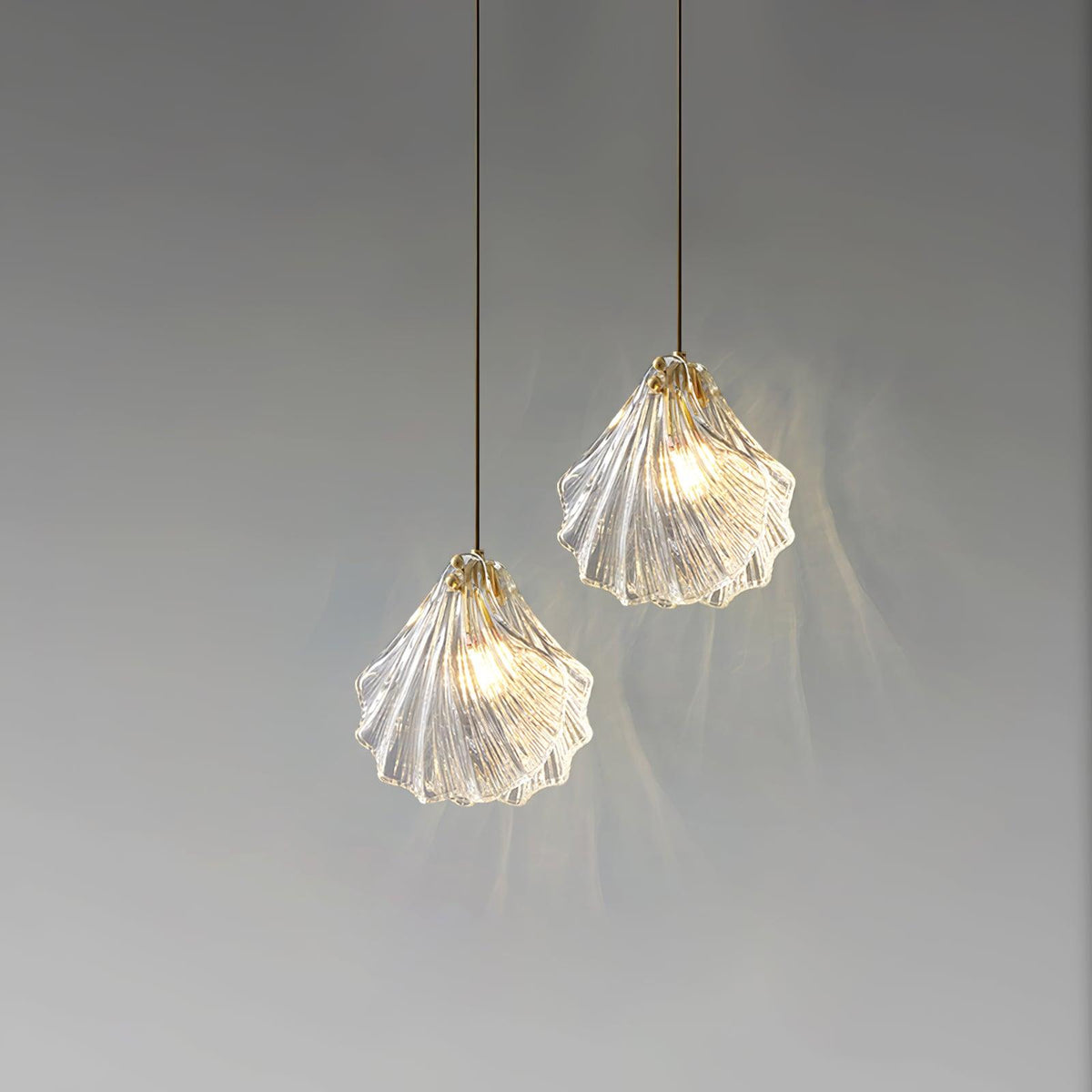 Covene Nordic Art Mini-pendel i muslingeskal og glas med swag-ledning