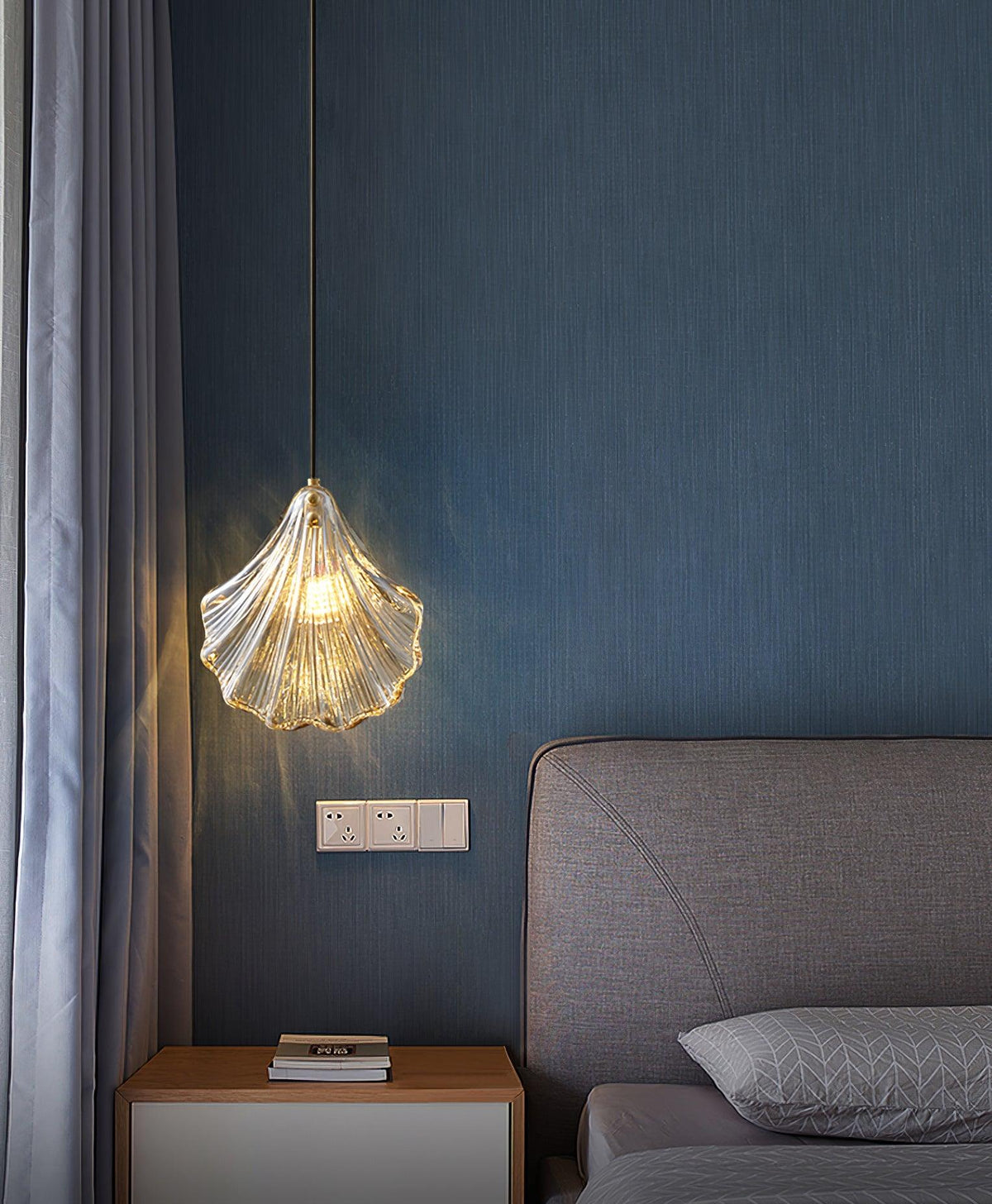 Covene Nordic Art Mini-pendel i muslingeskal og glas med swag-ledning