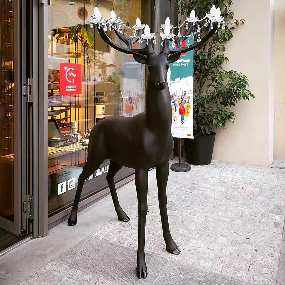 Veluaine-gulvlampe med hjortefigur, legende og kunstnerisk