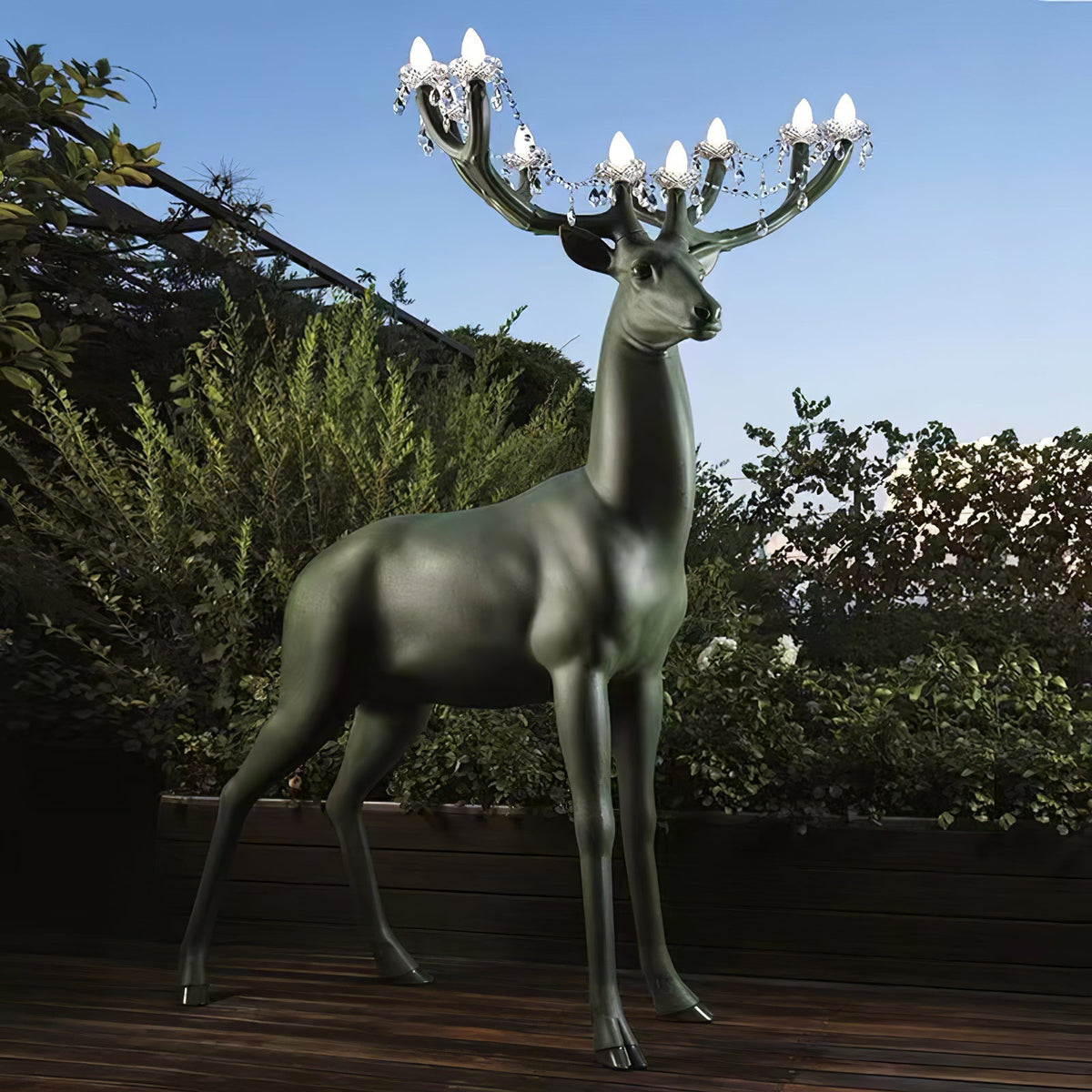 Veluaine-gulvlampe med hjortefigur, legende og kunstnerisk