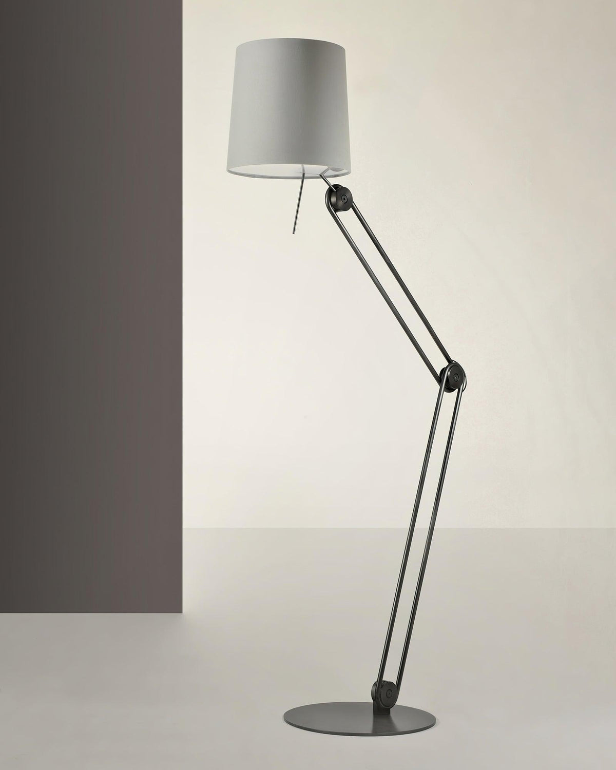 Zarina minimalistisk gulvlampe i stof