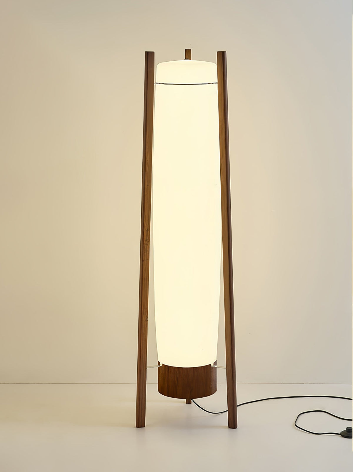 Zezoraril wabi-sabi-gulvlampe i træ