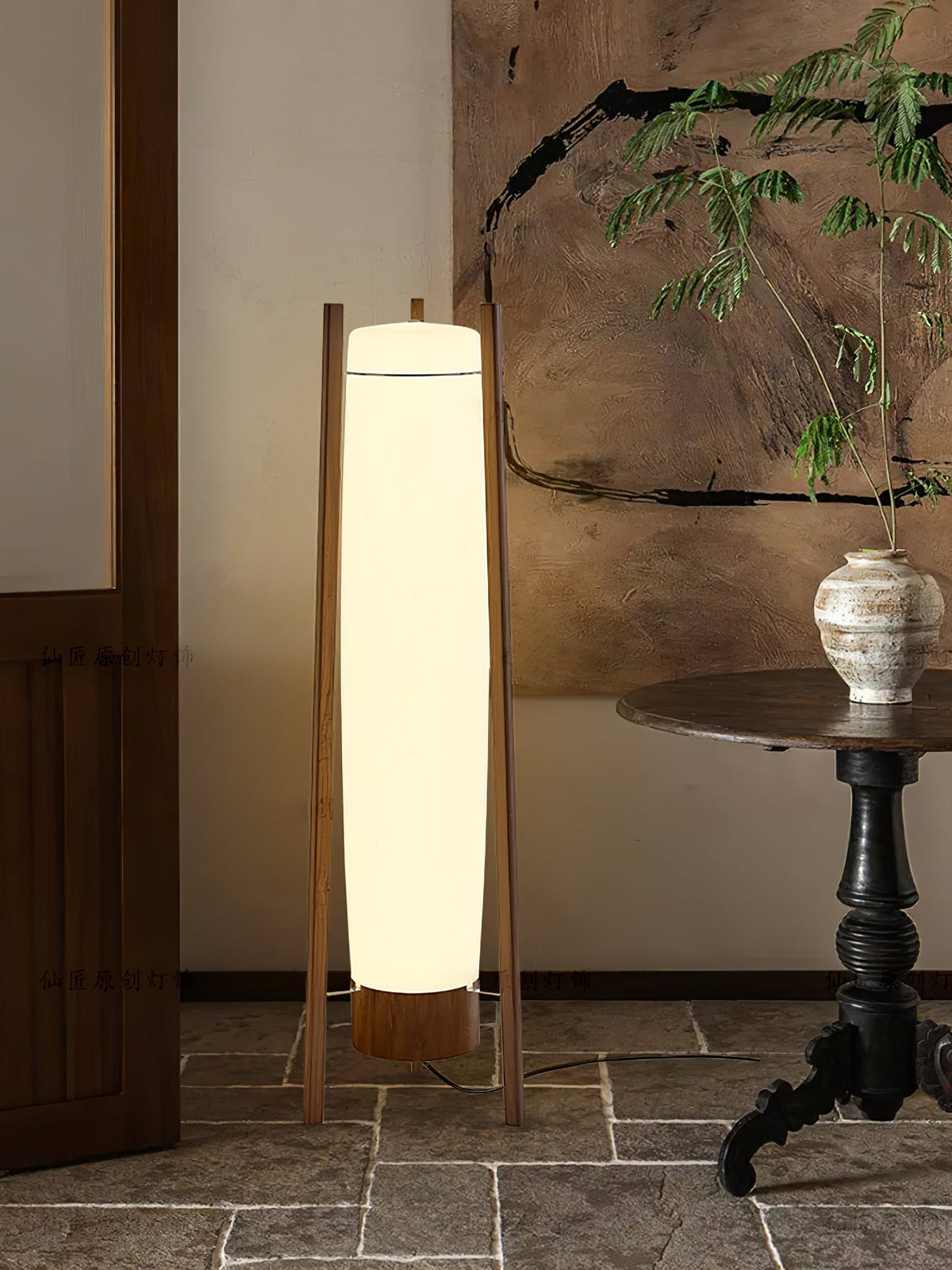 Zezoraril wabi-sabi-gulvlampe i træ