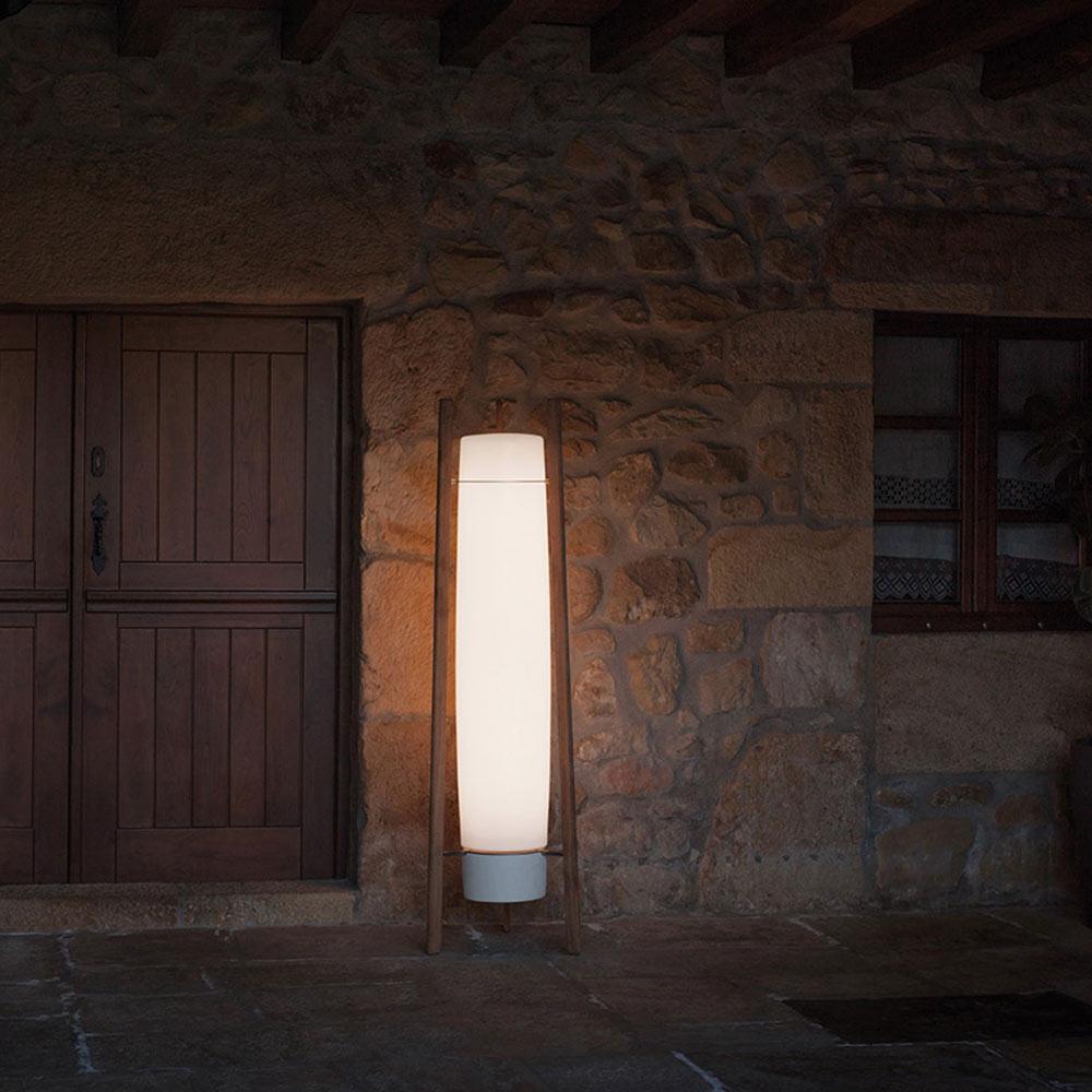 Zezoraril wabi-sabi-gulvlampe i træ