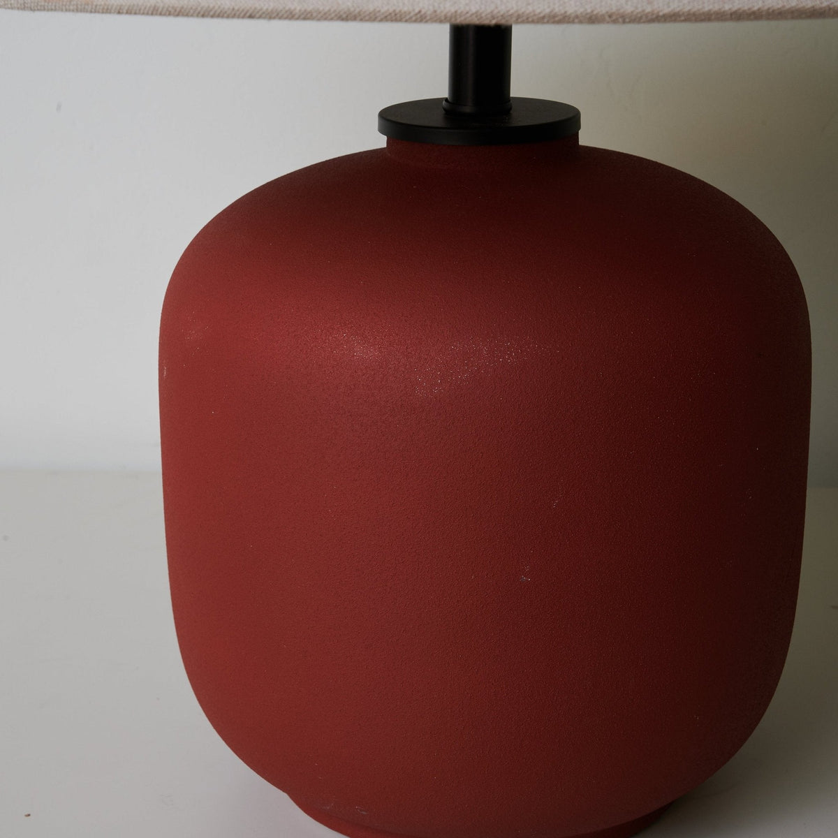 Candeeiro de mesa em cerâmica minimalista Gordon