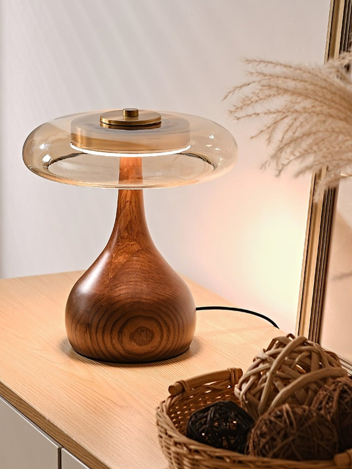 Bux modern bordslampa i trä