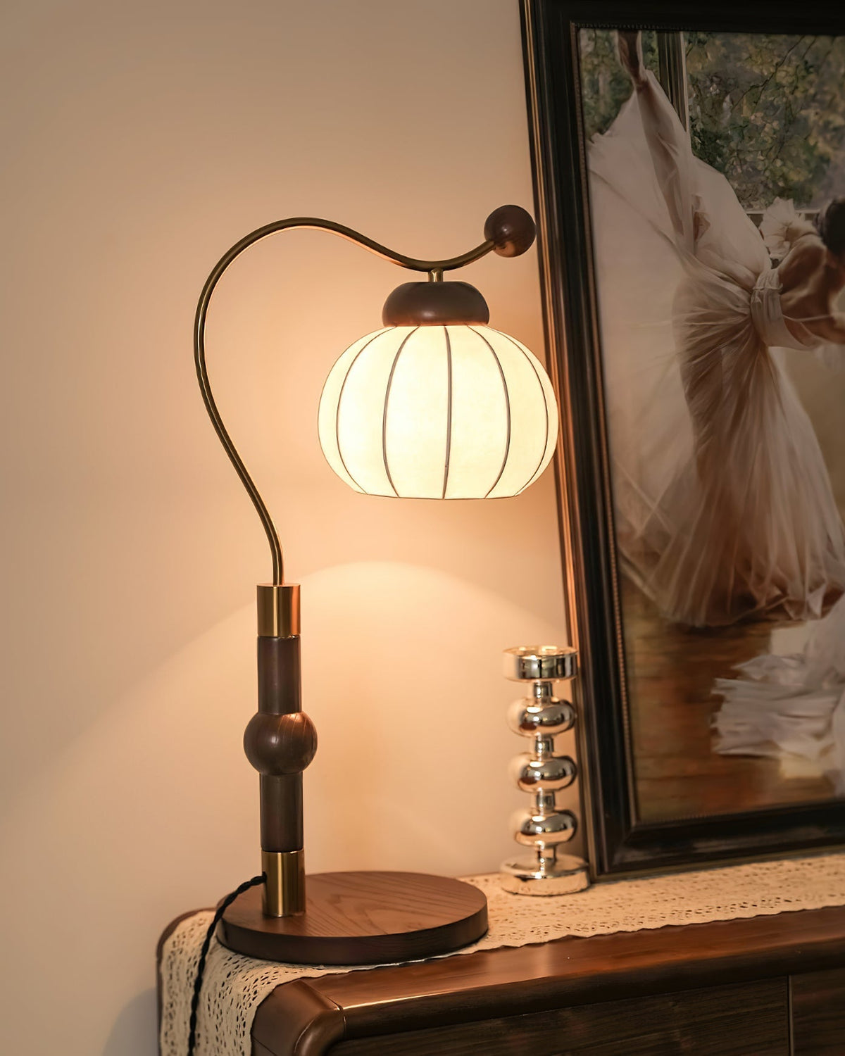 Zyran retrobordlampe i silke og træ