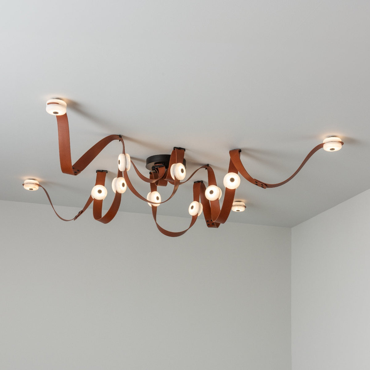 Candelabro em alabastro Nivuella