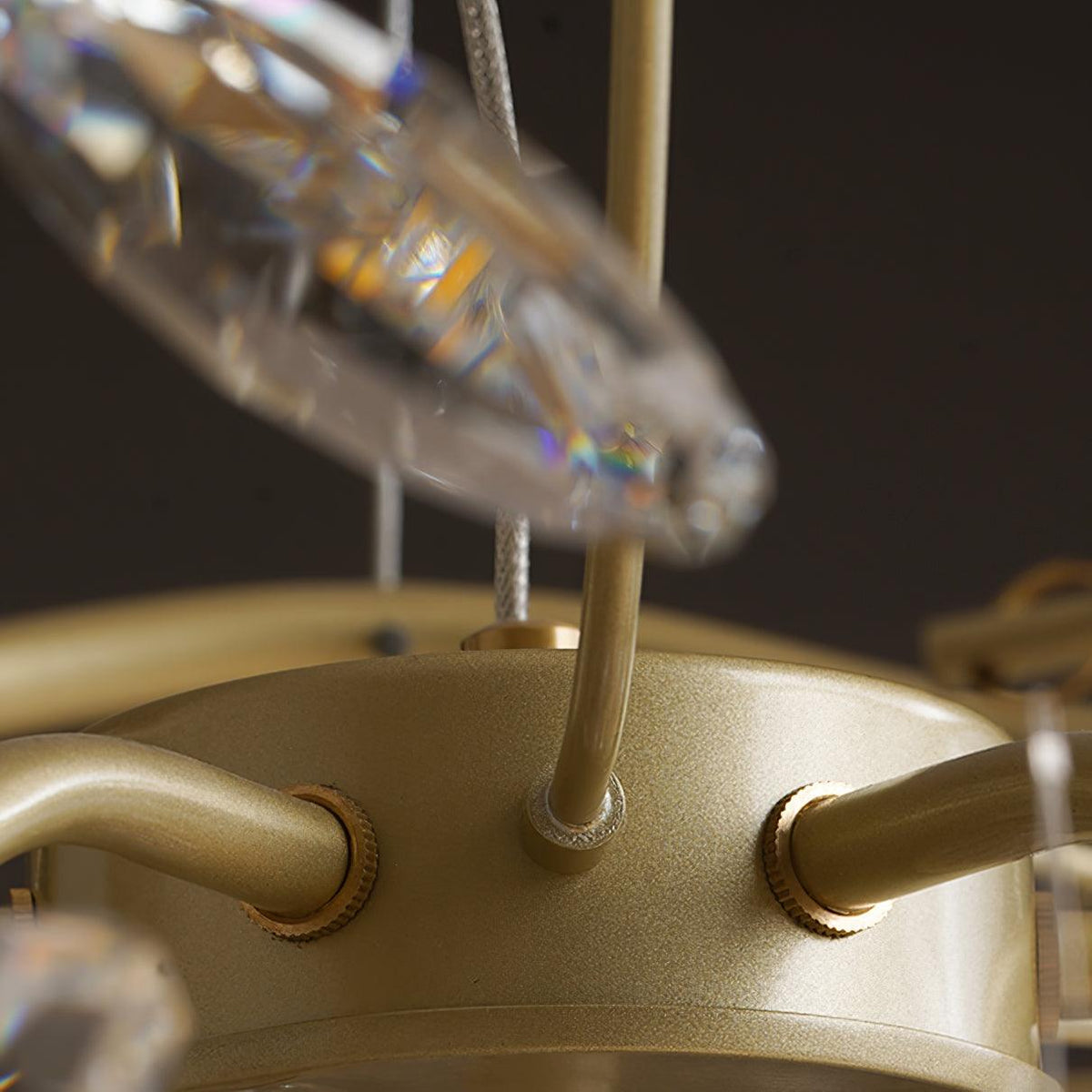 Luxirian kristallkrona med gyllene grenar och LED