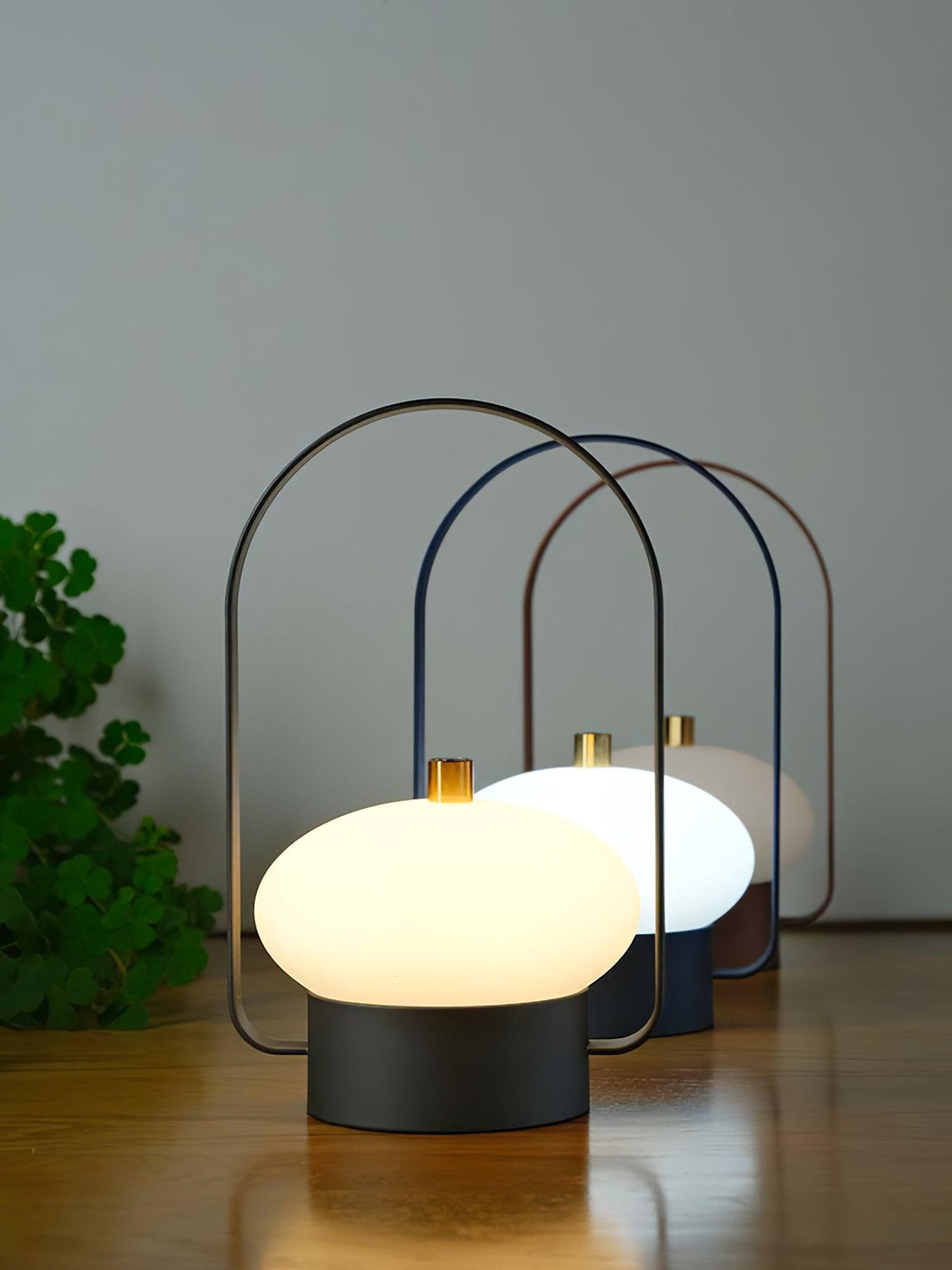 Candeeiro de mesa moderno de meados do século Talten
