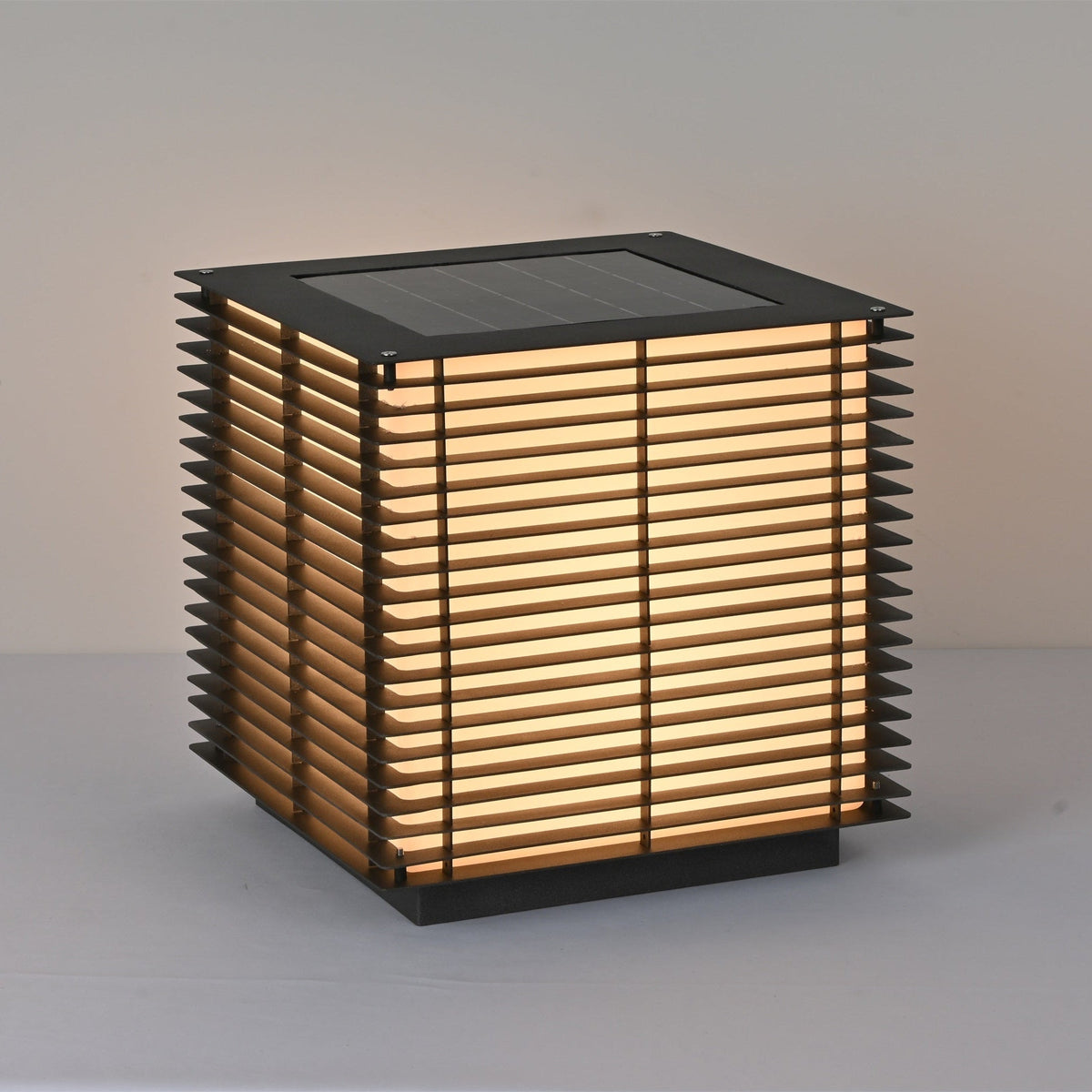 Candeeiro solar de exterior com grelha Eryon