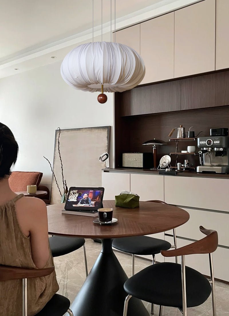Vasilen premium nordisk kunstnerisk ballonformet loftslampe i træ og stof