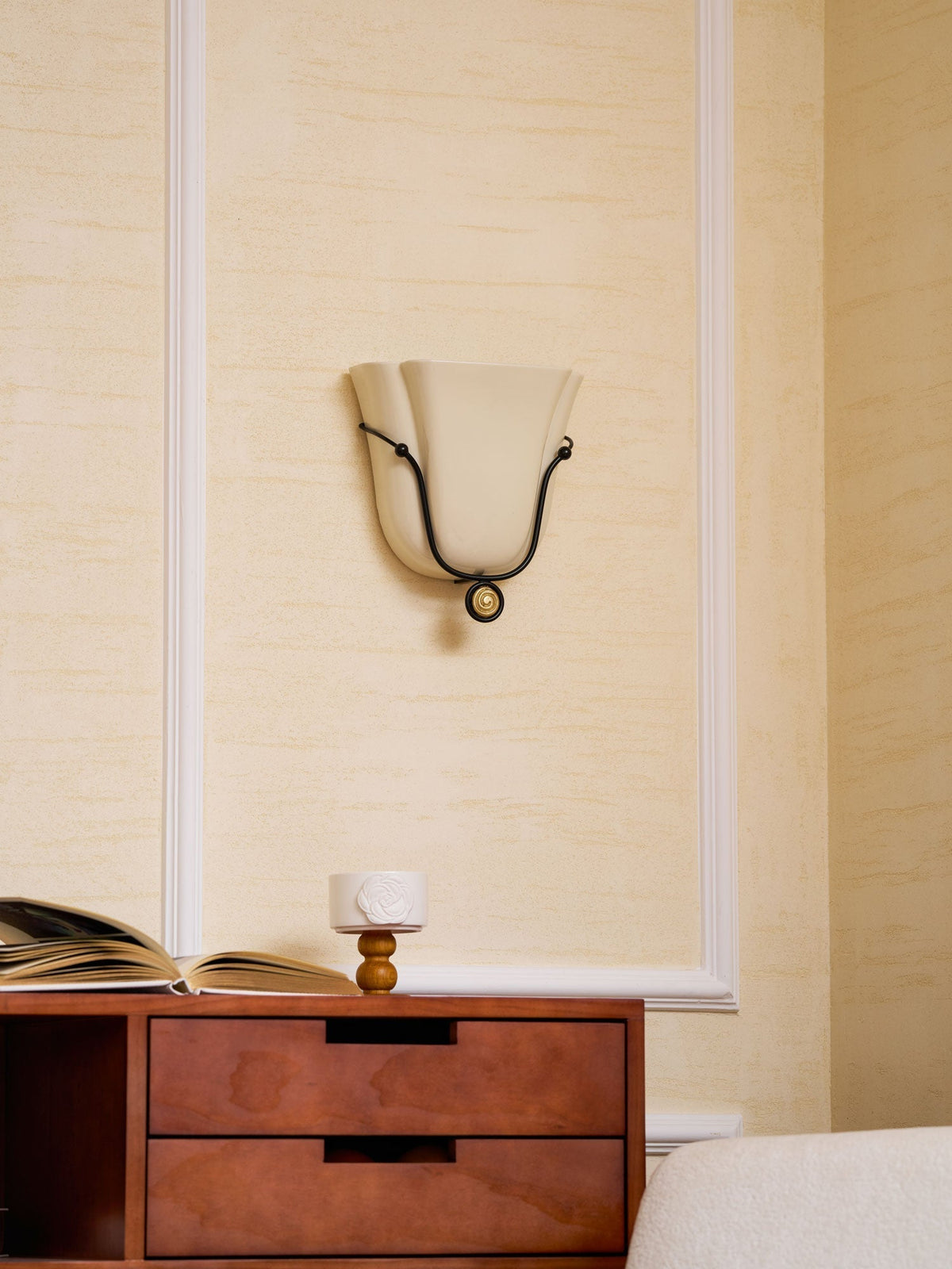 Calarette Wall Lamp