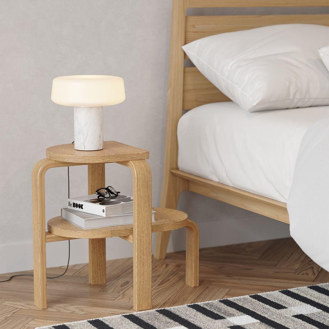 Erinilil bordlampe med marmorfod