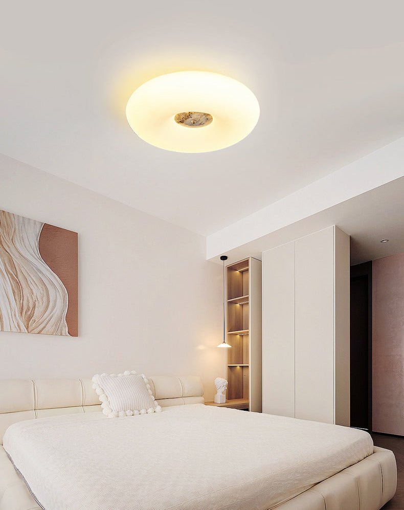 Flen loftslampe med ring i gul travertin