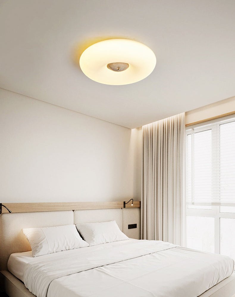 Flen loftslampe med ring i gul travertin