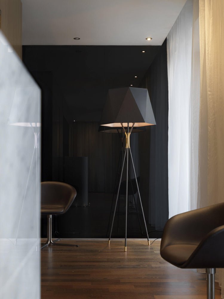 Fivela moderne gulvlampe