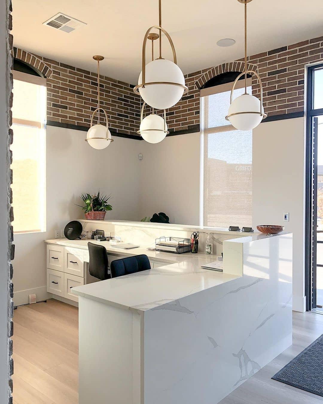 Brandonis moderne pendellampe i glas