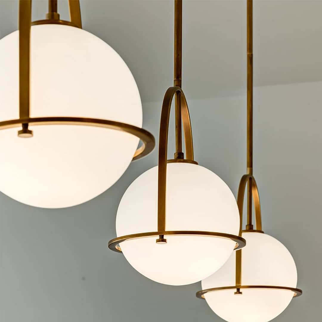 Brandonis moderne pendellampe i glas